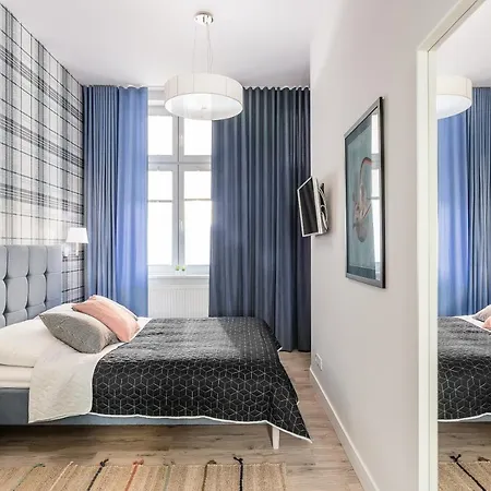 Apartament Sanhaus - Fiszera 6 - 2 Minuty Od Deptaka, 5 Minut Od Plaży